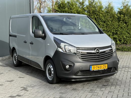Opel Vivaro 1.6 CDTI 126 PK / L1H1 / 1e EIG. / AIRCO / CRUISE / CAMERA / TREKHAAK / ACHTERKLEP ActivLease financial lease
