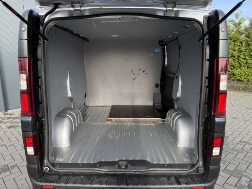 Opel Vivaro 1.6 CDTI 126 PK / L1H1 / 1e EIG. / AIRCO / CRUISE / CAMERA / TREKHAAK / ACHTERKLEP ActivLease financial lease