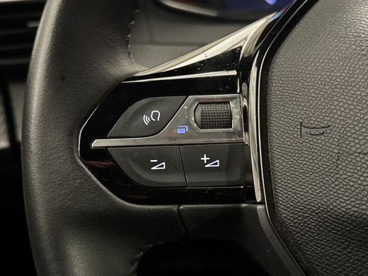 Peugeot 2008 1.2 PureTech 100 Allure Parkeersensoren Rondom | Carplay | Digitaal Dashboard | Cruise | Climate ... ActivLease financial lease