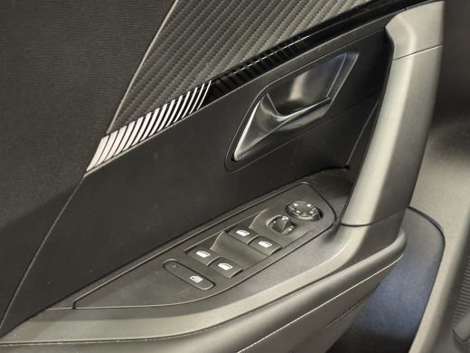 Peugeot 2008 1.2 PureTech 100 Allure Parkeersensoren Rondom | Carplay | Digitaal Dashboard | Cruise | Climate ... ActivLease financial lease