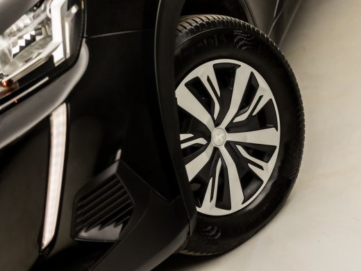 Peugeot 2008 1.2 PureTech Sport (APPLE CARPLAY, GROOT NAVI, CLIMATE, ZWART HEMEL, PARKEERSENSOREN, SPORTSTOELE... ActivLease financial lease