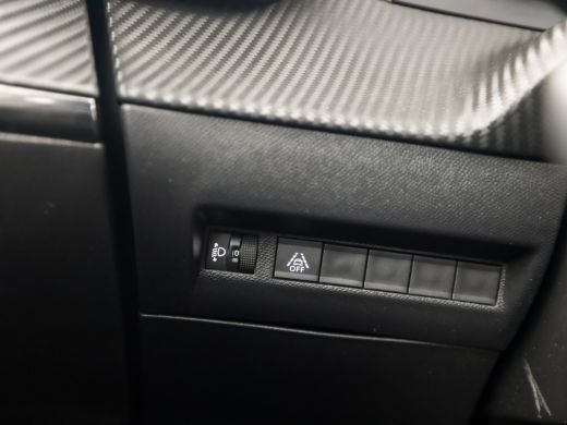 Peugeot 2008 1.2 PureTech Sport (APPLE CARPLAY, GROOT NAVI, CLIMATE, ZWART HEMEL, PARKEERSENSOREN, SPORTSTOELE... ActivLease financial lease