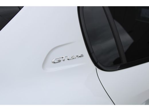 Peugeot 208 1.2 PureTech GT-Line | Automaat | Navigatie | Camera | Black Diamond | All season | 22.000km | ActivLease financial lease