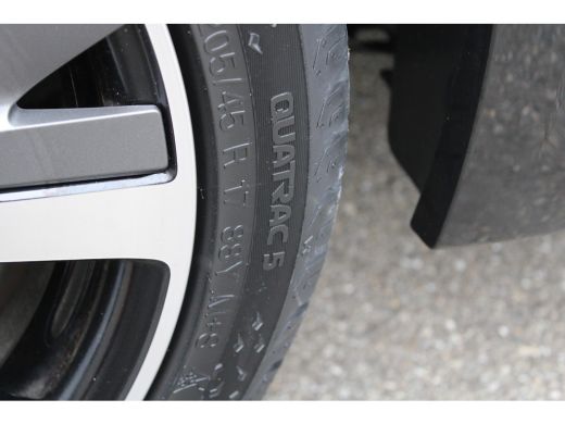 Peugeot 208 1.2 PureTech GT-Line | Automaat | Navigatie | Camera | Black Diamond | All season | 22.000km | ActivLease financial lease