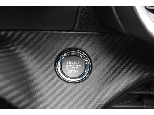 Peugeot 208 1.2 PureTech GT-Line | Automaat | Navigatie | Camera | Black Diamond | All season | 22.000km | ActivLease financial lease