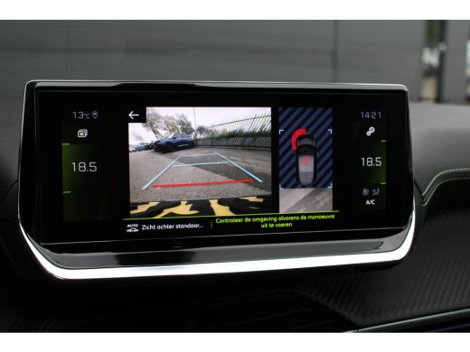 Peugeot 208 1.2 PureTech GT-Line | Automaat | Navigatie | Camera | Black Diamond | All season | 22.000km | ActivLease financial lease