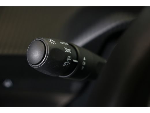 Peugeot 208 Hybrid 100 e-DCS6 Allure | Navi | Camera | Cruise control | PDC V+A | LED Koplampen | Climate con... ActivLease financial lease