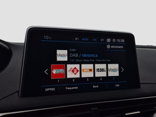 Peugeot 3008 1.2 PureTech Blue Lease Premium Avantage Automaat | Keyless | Camera | Full map navigatie | Carpl... ActivLease financial lease