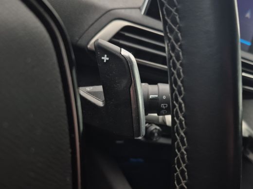 Peugeot 3008 1.2 PureTech Blue Lease Premium Avantage Automaat | Keyless | Camera | Full map navigatie | Carpl... ActivLease financial lease