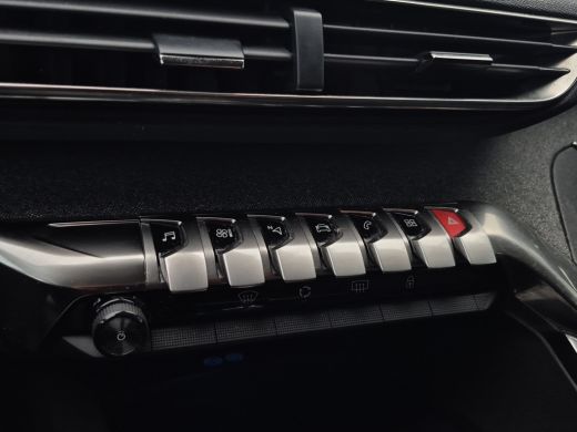 Peugeot 3008 1.2 PureTech Blue Lease Premium Avantage Automaat | Keyless | Camera | Full map navigatie | Carpl... ActivLease financial lease