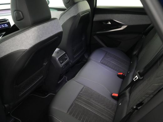 Peugeot e-3008 GT | Advanced Active Safety Brake met camera en radar (Pack Safety Plus) | Climate Control | Elek... ActivLease financial lease