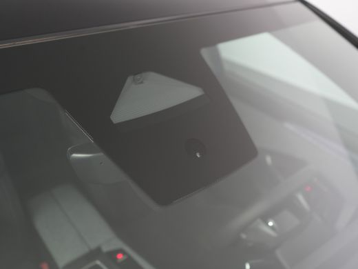 Peugeot e-3008 GT | Advanced Active Safety Brake met camera en radar (Pack Safety Plus) | Climate Control | Elek... ActivLease financial lease