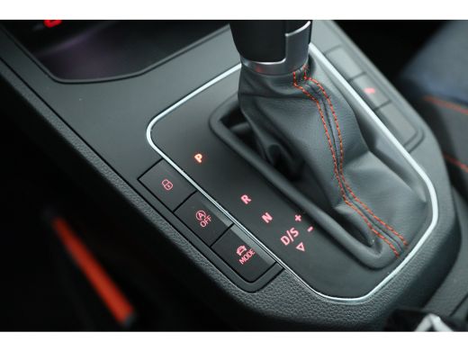 Seat Ibiza 1.5 TSI Sport | Automaat | Full LED | Apple Carplay & Android Auto | Climate Control | Parkeersen... ActivLease financial lease