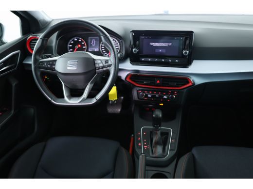 Seat Ibiza 1.5 TSI Sport | Automaat | Full LED | Apple Carplay & Android Auto | Climate Control | Parkeersen... ActivLease financial lease