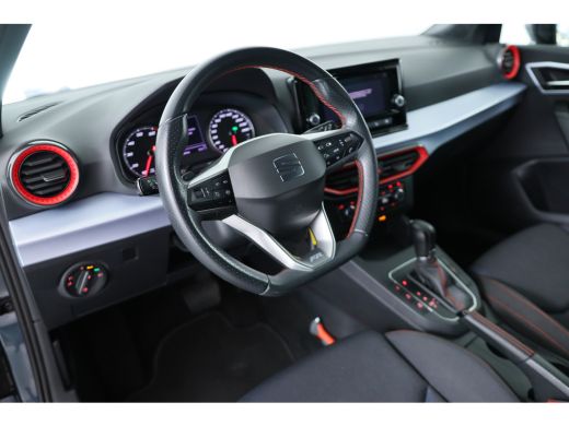 Seat Ibiza 1.5 TSI Sport | Automaat | Full LED | Apple Carplay & Android Auto | Climate Control | Parkeersen... ActivLease financial lease