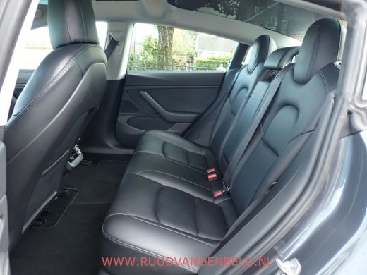 Tesla Model 3 Long Range AWD 75kWh 91%SOH !! FACELIFT !! WARMTEPOMP / TREKHAAK / 19''SPORT ActivLease financial lease