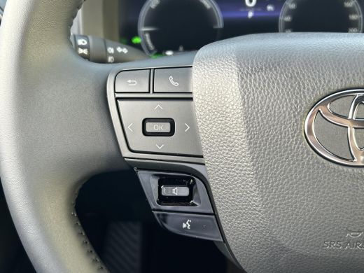 Toyota C-HR 1.8 Hybrid 140 Dynamic | Nieuwe auto | Direct uit voorraad leverbaar | ActivLease financial lease