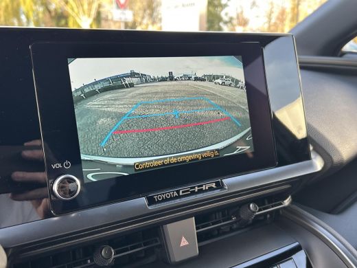 Toyota C-HR 1.8 Hybrid 140 Dynamic | Nieuwe auto | Direct uit voorraad leverbaar | ActivLease financial lease