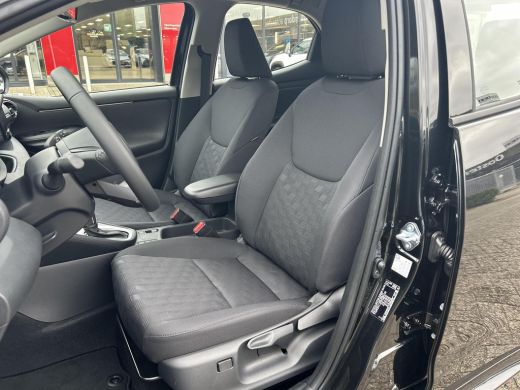 Toyota Yaris 1.5 Hybrid 115 Active | Nieuwe auto | Direct uit voorraad leverbaar | ActivLease financial lease