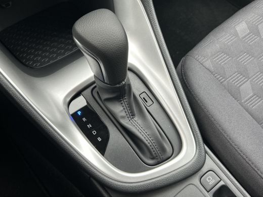 Toyota Yaris 1.5 Hybrid 115 Active | Nieuwe auto | Direct uit voorraad leverbaar | ActivLease financial lease