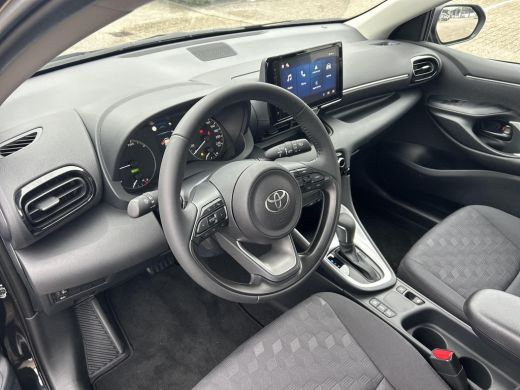 Toyota Yaris 1.5 Hybrid 115 Active | Nieuwe auto | Direct uit voorraad leverbaar | ActivLease financial lease