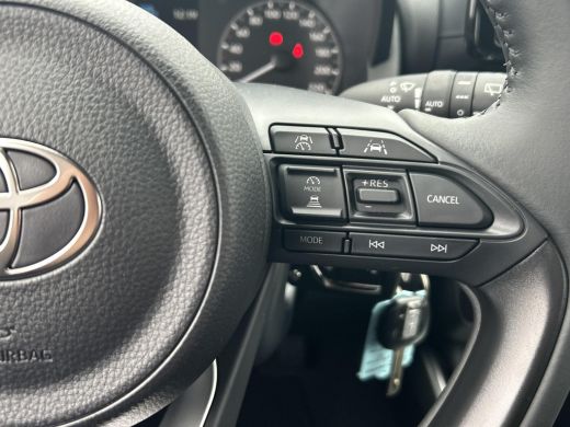 Toyota Yaris 1.5 Hybrid 115 Active | Nieuwe auto | Direct uit voorraad leverbaar | ActivLease financial lease