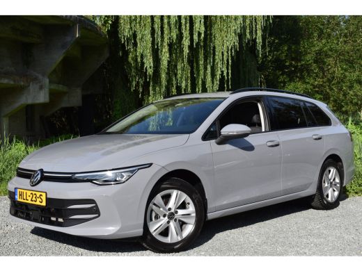 Volkswagen Golf 1.5 TSI LIFE VIRTUAL/PDC/CARPLAY ActivLease financial lease