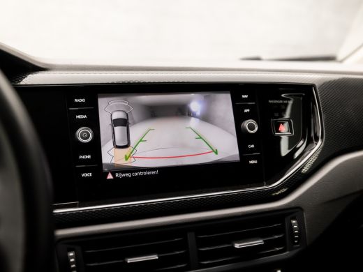 Volkswagen Polo 1.0 TSI Sportline Automaat (VIRTUAL COCKPIT, APPLE CARPLAY, GROOT NAVI, KEYLESS, CLIMATE, CAMERA,... ActivLease financial lease