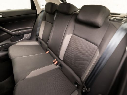 Volkswagen Polo 1.0 TSI Sportline Automaat (VIRTUAL COCKPIT, APPLE CARPLAY, GROOT NAVI, KEYLESS, CLIMATE, CAMERA,... ActivLease financial lease