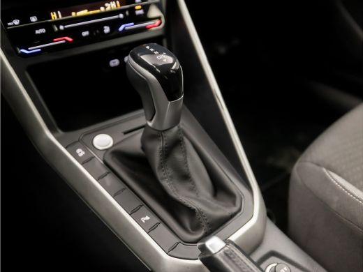 Volkswagen Polo 1.0 TSI Sportline Automaat (VIRTUAL COCKPIT, APPLE CARPLAY, GROOT NAVI, KEYLESS, CLIMATE, CAMERA,... ActivLease financial lease