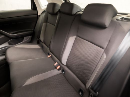 Volkswagen Polo 1.0 TSI Sportline Automaat (VIRTUAL COCKPIT, APPLE CARPLAY, GROOT NAVI, KEYLESS, CLIMATE, CAMERA,... ActivLease financial lease