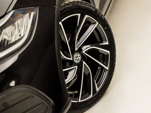 Volkswagen Polo 1.0 TSI Sportline Automaat (VIRTUAL COCKPIT, APPLE CARPLAY, GROOT NAVI, KEYLESS, CLIMATE, CAMERA,... ActivLease financial lease