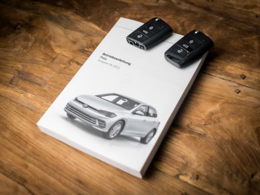 Volkswagen Polo 1.0 TSI Sportline Automaat (VIRTUAL COCKPIT, APPLE CARPLAY, GROOT NAVI, KEYLESS, CLIMATE, CAMERA,... ActivLease financial lease