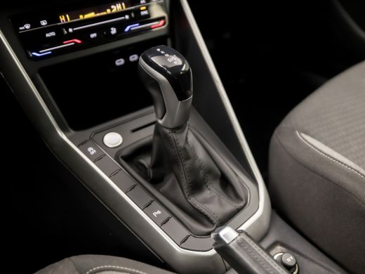 Volkswagen Polo 1.0 TSI Sportline Automaat (VIRTUAL COCKPIT, APPLE CARPLAY, GROOT NAVI, KEYLESS, CLIMATE, CAMERA,... ActivLease financial lease