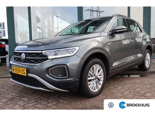 Volkswagen T-Roc 1.0 TSI Life 110PK | Airco | Apple Carplay/Android Auto|telefoonintegratie premium | Cruise contr... Volkswagen T-Roc 1.0 TSI Life 110PK | Airco | Apple Carplay/Android Auto|telefoonintegratie premium | Cruise contr...