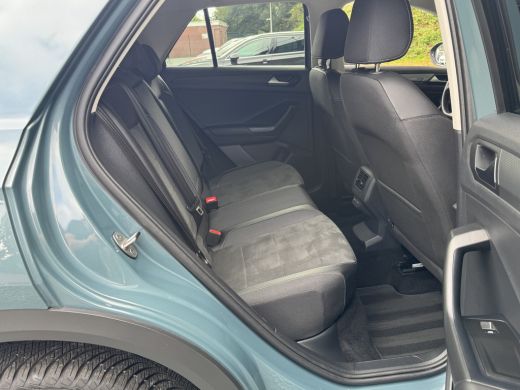 Volkswagen T-Roc 1.5 TSI 150PK DSG STYLE SPORT LED/NAVI/CARPLAY ActivLease financial lease