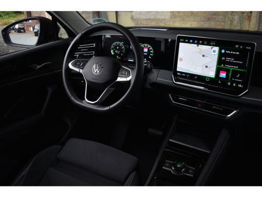 Volkswagen Tiguan 1.5 eTSI 150PK DSG Elegance LEDER | 360° CAMERA | TREKHAAK ActivLease financial lease