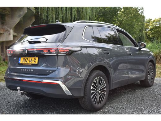 Volkswagen Tiguan 1.5 eTSI 150PK DSG Elegance LEDER | 360° CAMERA | TREKHAAK ActivLease financial lease