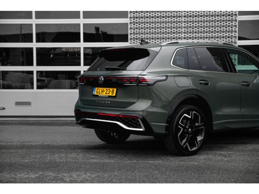 Volkswagen Tiguan 1.5 eTSI R-Line Business l Harman / Kardon Audio l 360gr Camera l Dodehoeksensor l Matrix IQ Ligh... ActivLease financial lease