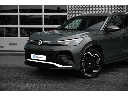 Volkswagen Tiguan 1.5 eTSI R-Line Business l Harman / Kardon Audio l 360gr Camera l Dodehoeksensor l Matrix IQ Ligh... ActivLease financial lease