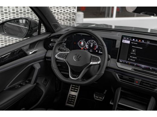 Volkswagen Tiguan 1.5 eTSI R-Line Business l Harman / Kardon Audio l 360gr Camera l Dodehoeksensor l Matrix IQ Ligh... ActivLease financial lease