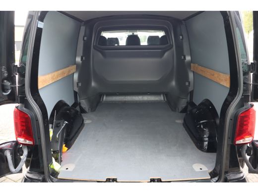 Volkswagen Transporter 2.0 TDI L2H1 30 DC Bulli 149PK | Airco | Cruise control adaptief | Trekhaak ActivLease financial lease
