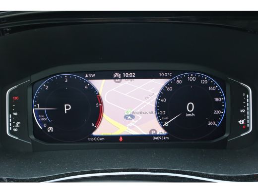 Volkswagen Transporter 2.0 TDI L2H1 30 DC Bulli 149PK | Airco | Cruise control adaptief | Trekhaak ActivLease financial lease