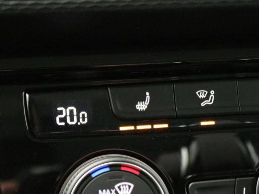 Volkswagen Transporter 2.0 TDI L2H1 Caravelle DC 204PK DSG Dubbele cabine, achteruitrijcamera, 2x elek. schuifdeur, lede... ActivLease financial lease