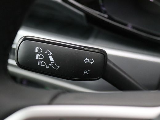 Volkswagen Transporter 2.0 TDI L2H1 Caravelle DC 204PK DSG Dubbele cabine, achteruitrijcamera, 2x elek. schuifdeur, lede... ActivLease financial lease