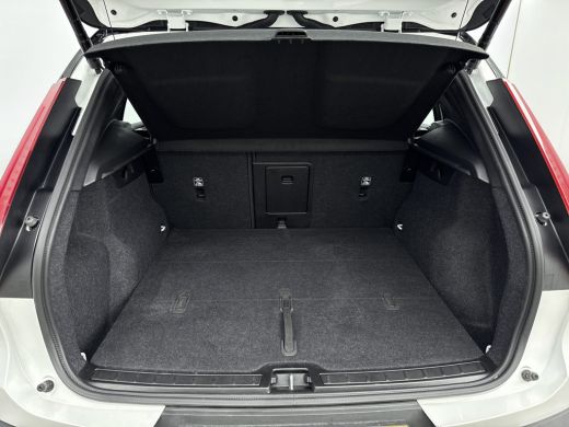 Volvo  EX40 Single Motor Extended Range Ultra 82 kWh | Trekhaak | Full LED adaptive verlichting | Stoel + Stu... ActivLease financial lease