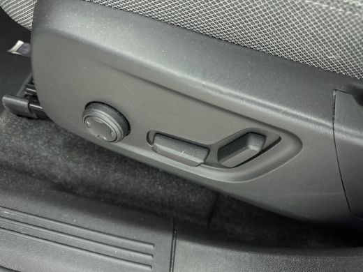 Volvo  EX40 Single Motor Extended Range Ultra 82 kWh | Trekhaak | Full LED adaptive verlichting | Stoel + Stu... ActivLease financial lease