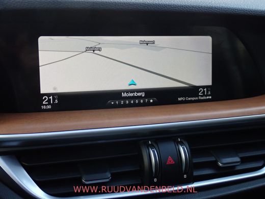 Alfa Romeo Stelvio 2.0T Q4 AWD First Edition PANODAK/DAB/CAMERA/MEMORY/NAVI ActivLease financial lease