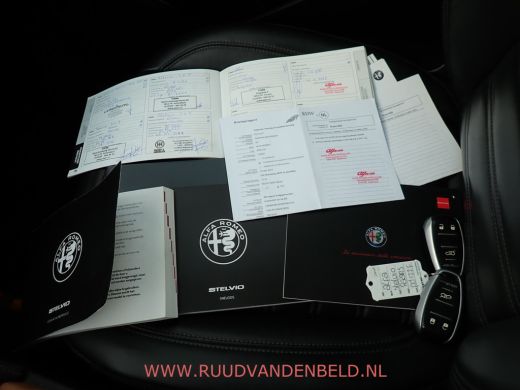 Alfa Romeo Stelvio 2.0T Q4 AWD First Edition PANODAK/DAB/CAMERA/MEMORY/NAVI ActivLease financial lease