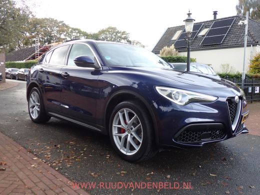 Alfa Romeo Stelvio 2.0T Q4 AWD First Edition PANODAK/DAB/CAMERA/MEMORY/NAVI ActivLease financial lease